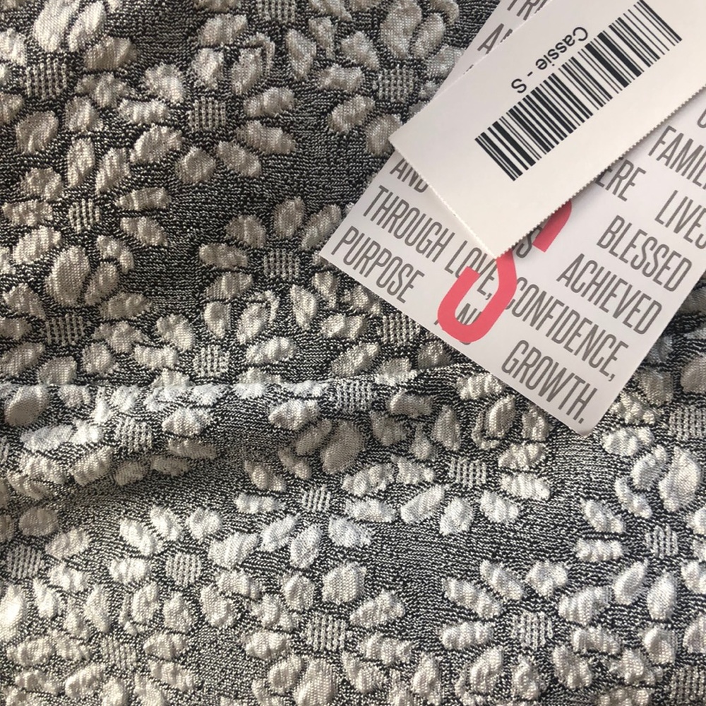 Small LuLaRoe Cassie skirt